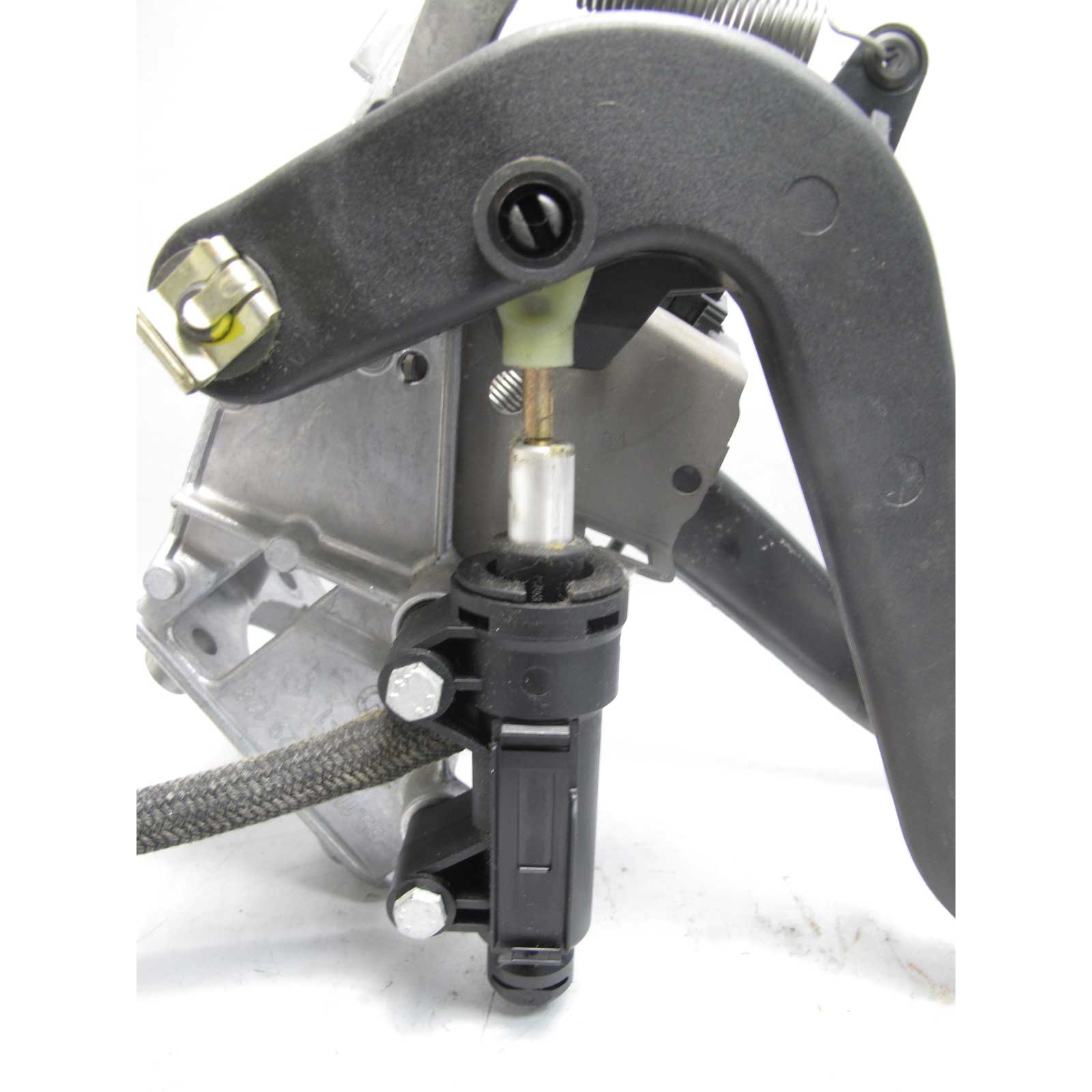 Bmw E46 Bleeding Brakes And Clutch A52