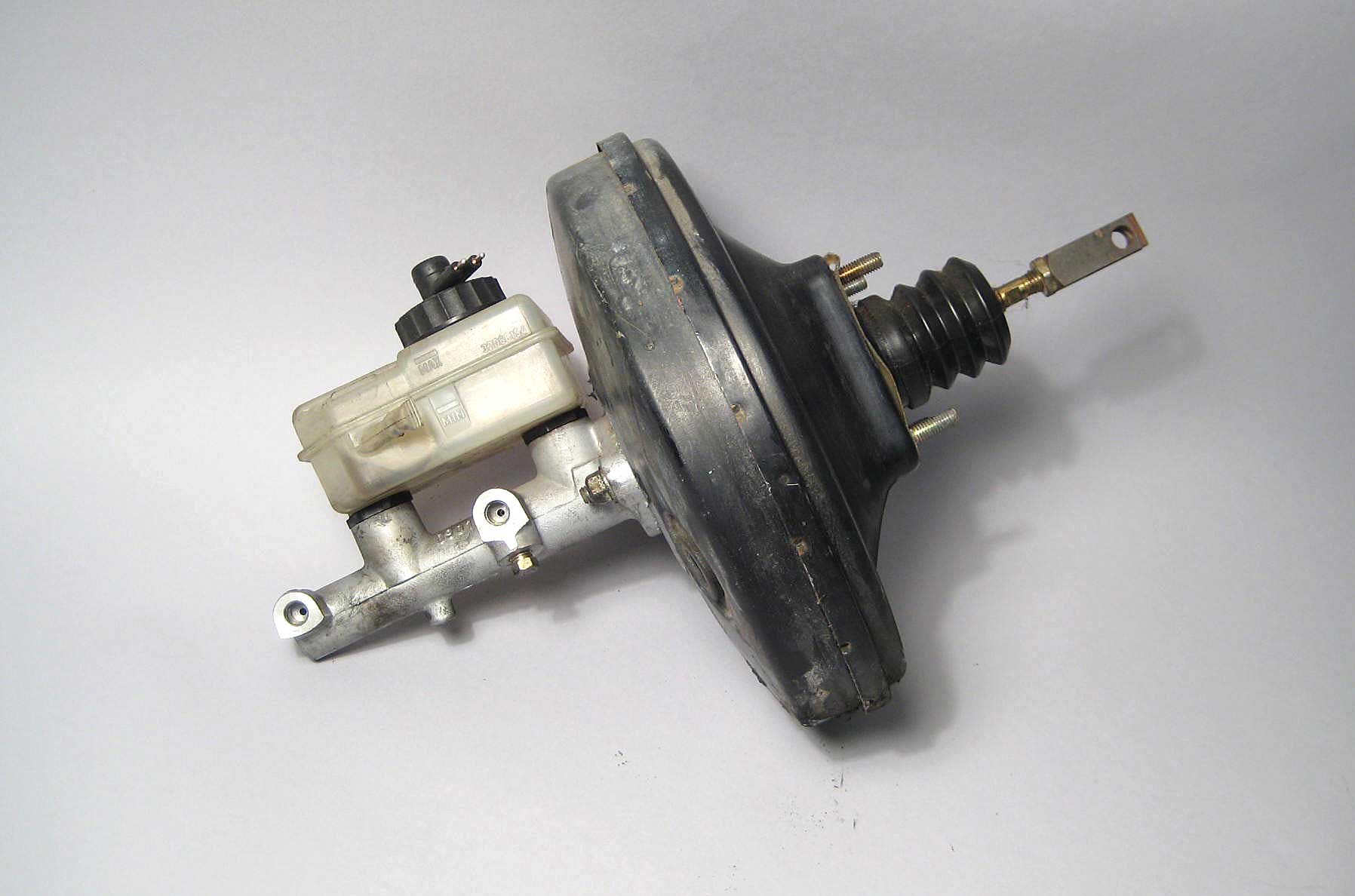 BMW E30 3Series Girling Brake Booster and Master Cylinder 19841991