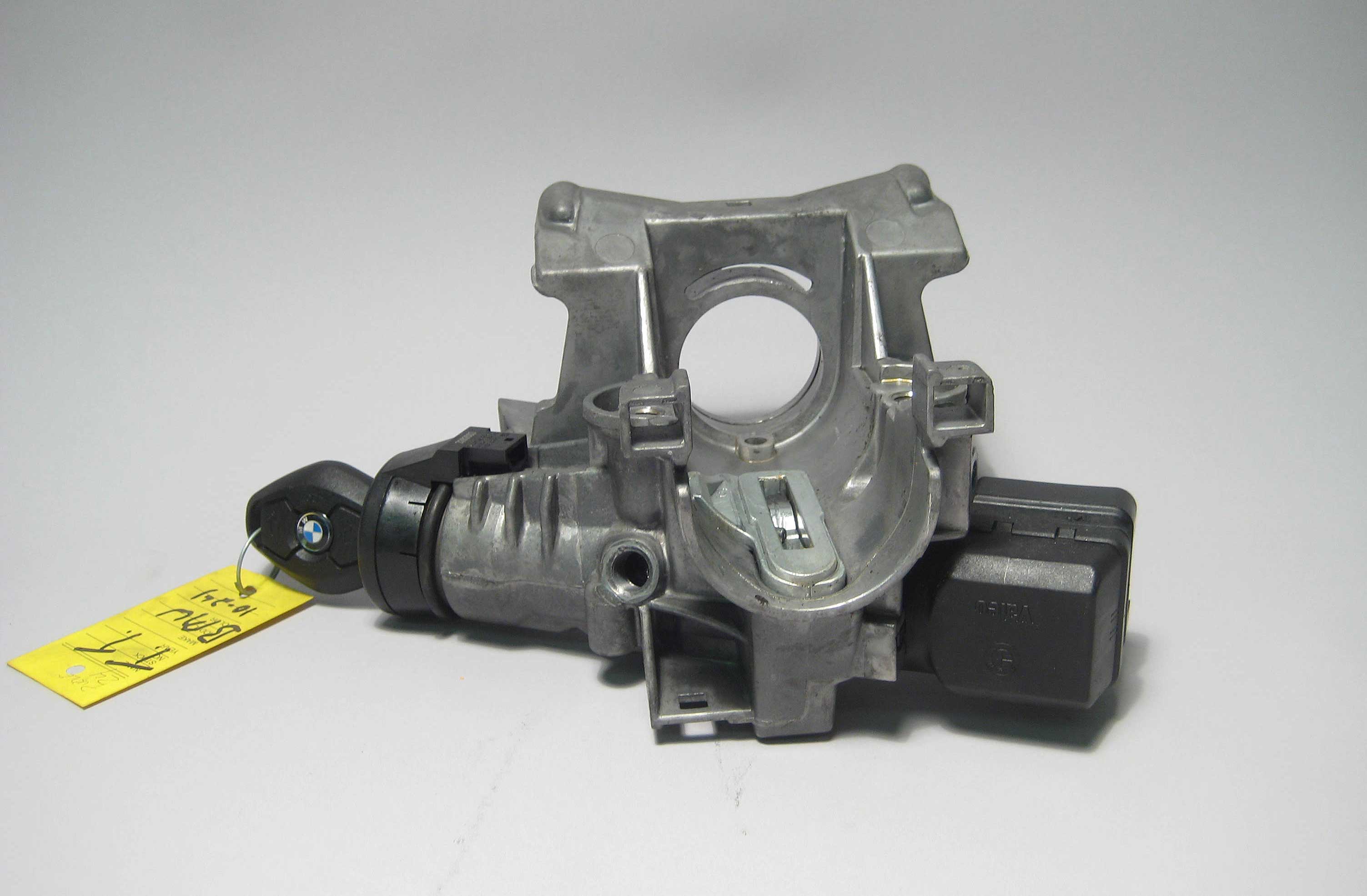 BMW Z4 Automatic Ignition Steering Column Lock w Key Switch 20032008