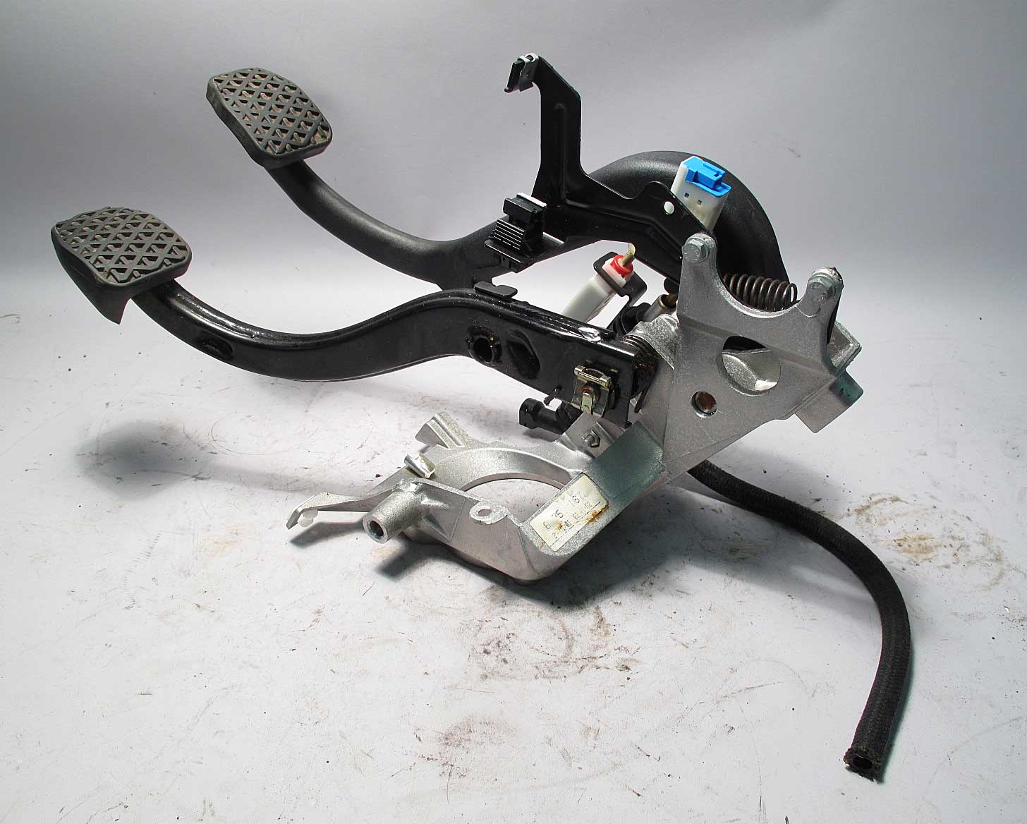 BMW E39 5Series Complete Swap Clutch Pedal Bracket w Master 20002003