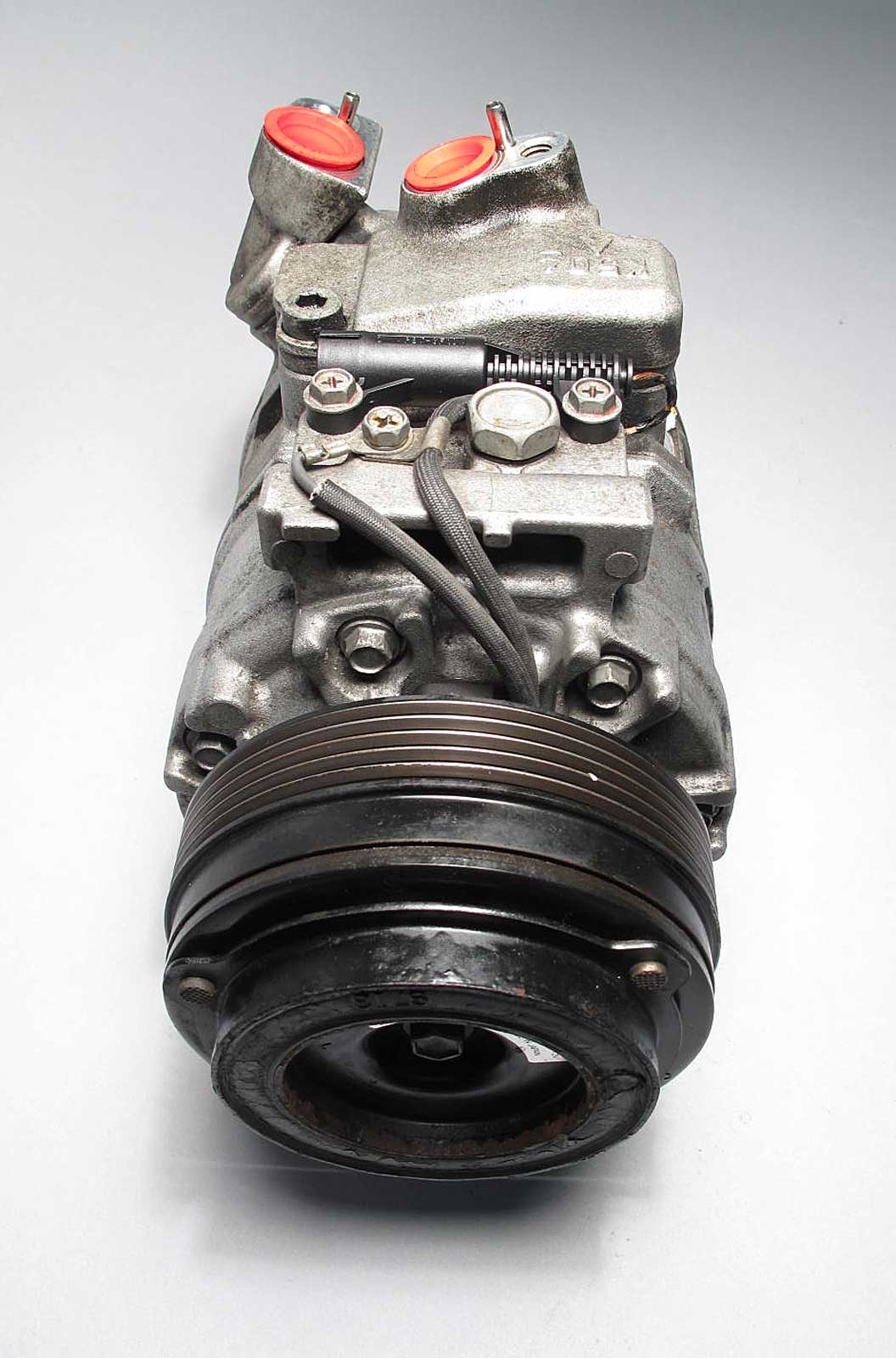 Oem Bmw 540i 740i Z8 Ac Air Conditioning Compressor Pump
