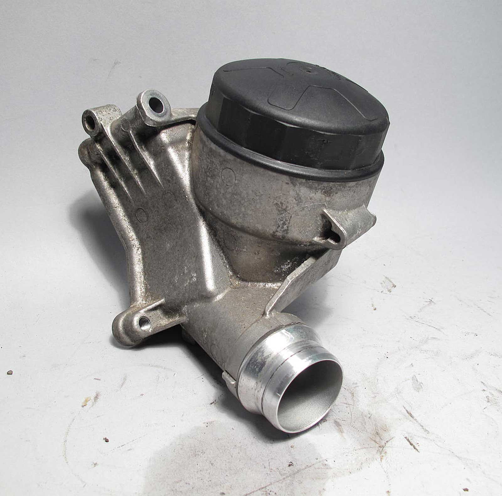 20062013 BMW N51 N52 N54 N55 6Cyl Oil Filter Housing w Plastic Cap
