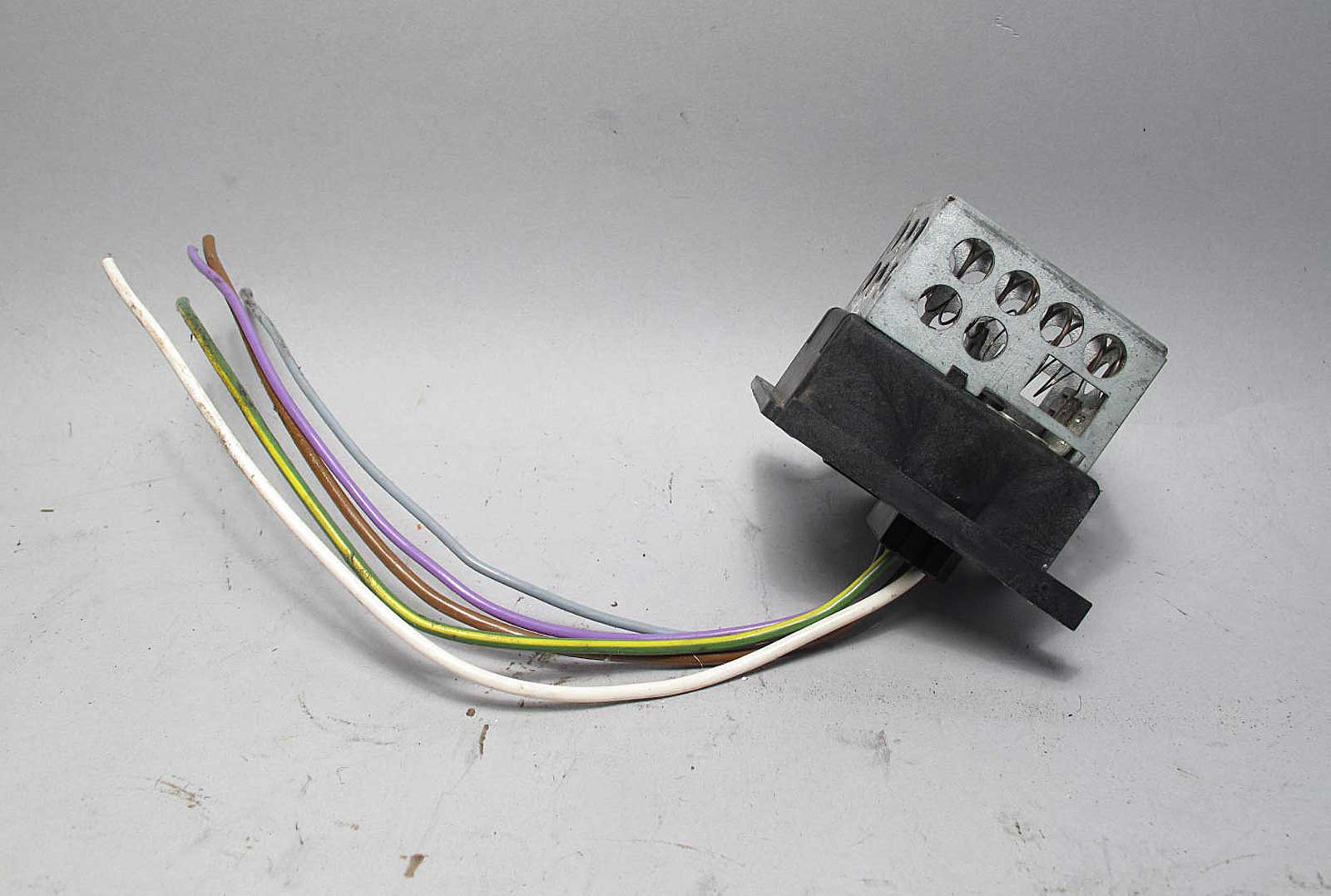 BMW E28 E24 Late Model Interior Heater Blower Motor Regulator Resistor
